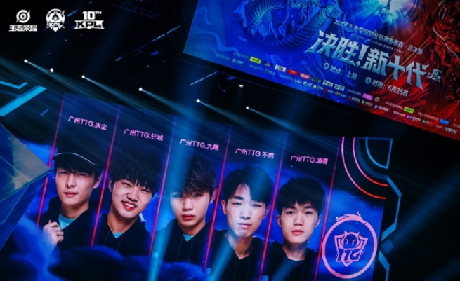 和场上贡献 和场上贡献