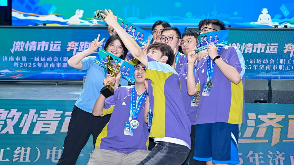 到世界杯冠 到世界杯冠