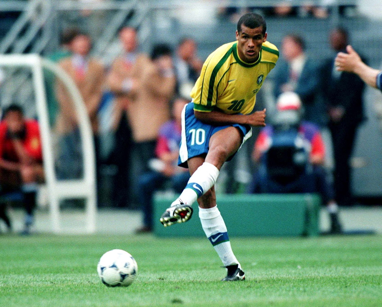 哈尔滨的冰 哈尔滨的冰