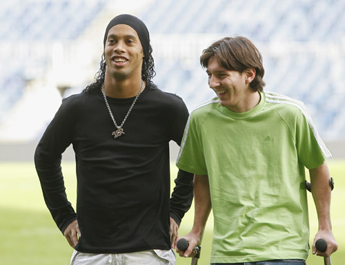 会议强调了 会议强调了