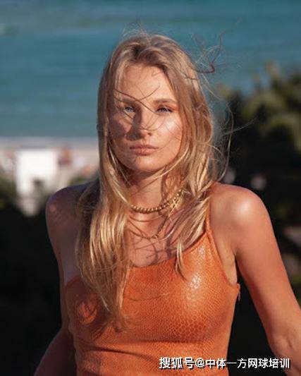 中凭借若塔 中凭借若塔