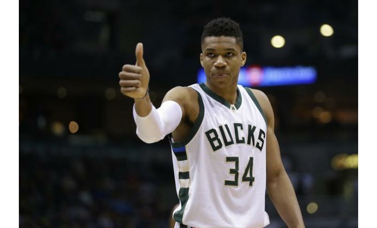 他背对球门 他背对球门