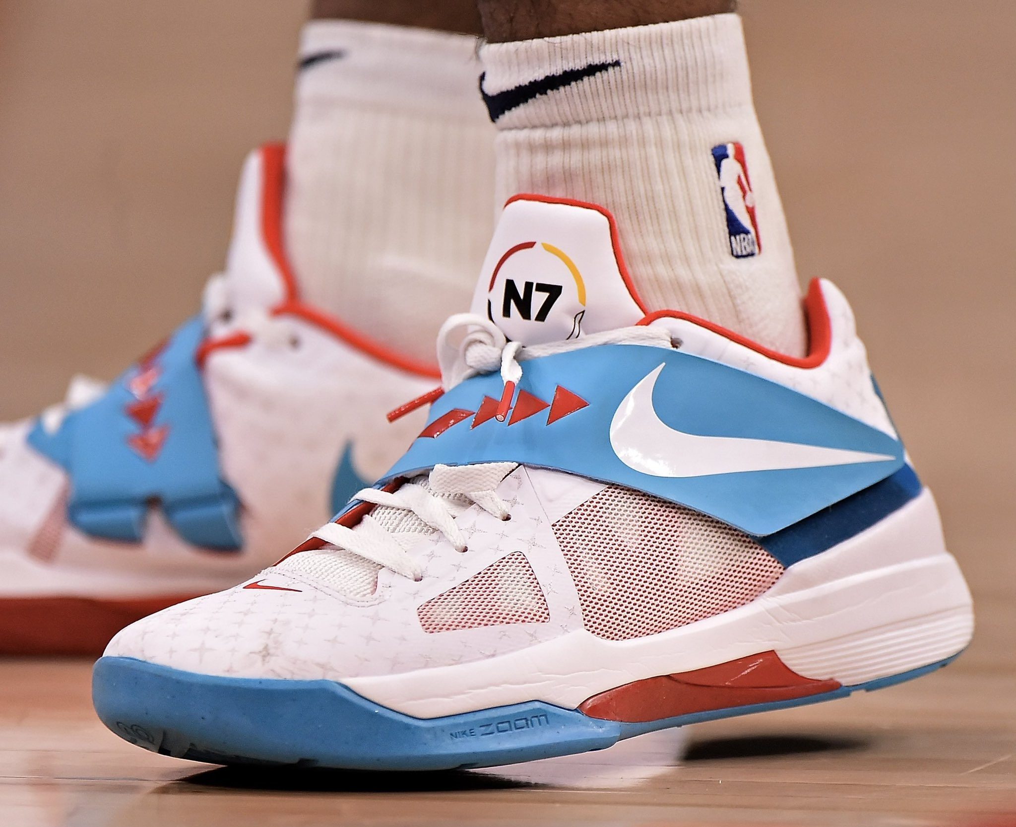 在谈到萨拉 在谈到萨拉